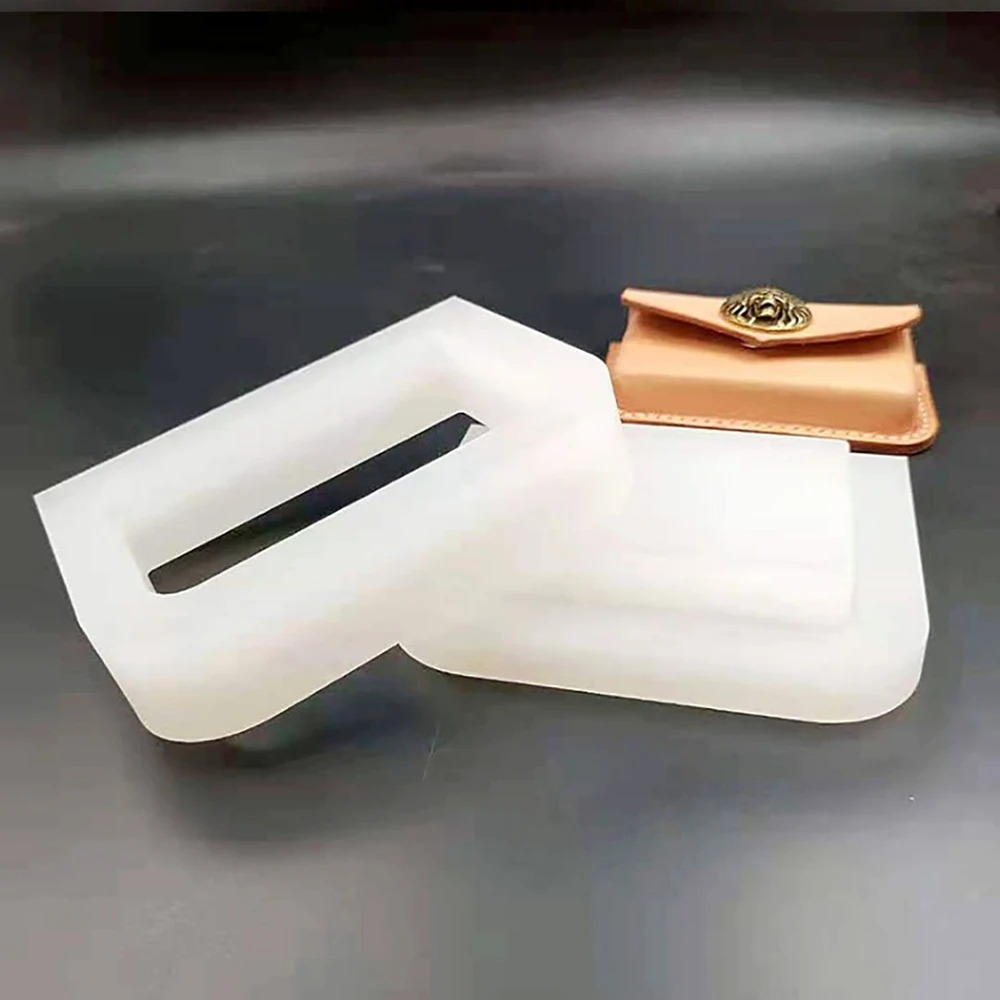 Porte-badge en cuir façonnant  - Power Tools Names avis et prix
