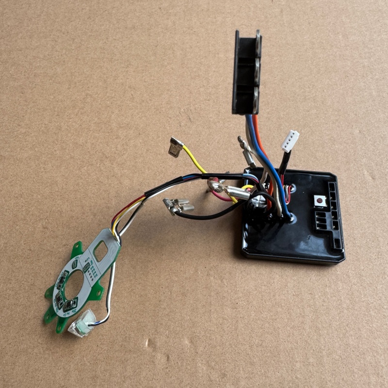 Contrôleur d'origine 620564-4  - Power Key Tools avis et prix